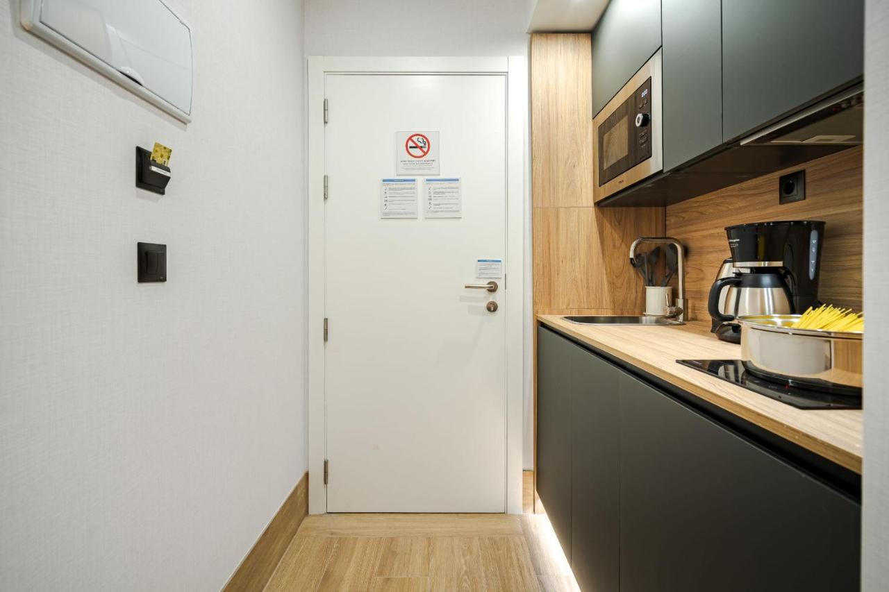 Feelathome Ventas Suites Madryt Zewnętrze zdjęcie
